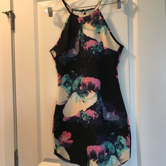 Dress - Picture 1 of 2